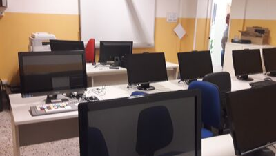 Laboratorio di informatica -Scuola Secondaria 1° grado -Soveria Mannelli